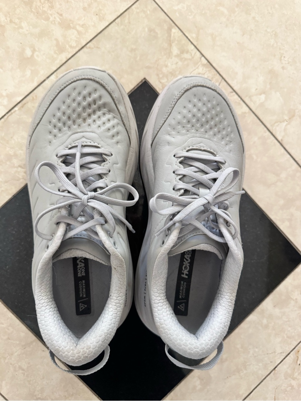 Hoka One One Bondi Light Gray Running Shoes